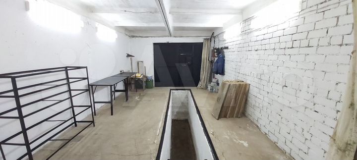 Гараж, > 30 м²