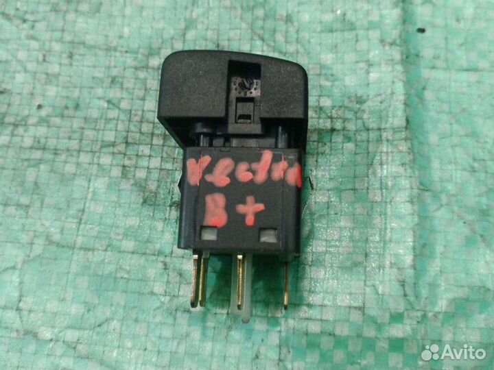 Кнопка рециркуляции воздуха Opel Vectra B