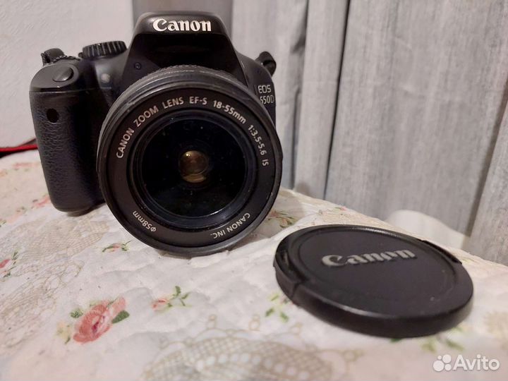Зеркальный фотоаппарат canon 550d+зарядник+сумка