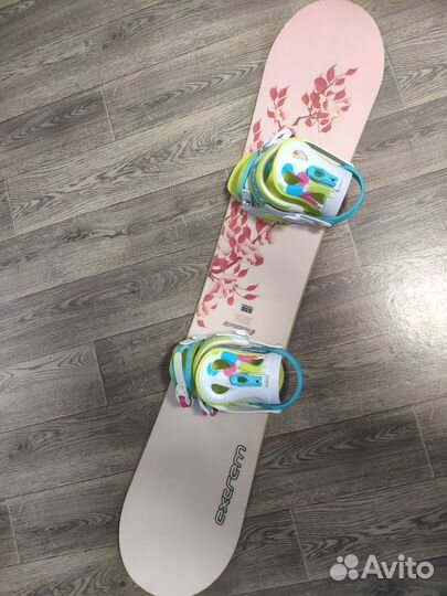 Сноуборд с креплениями 147