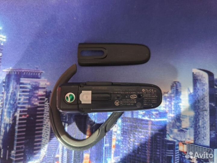 Гарнитура Sony Ericsson HBH-PV703