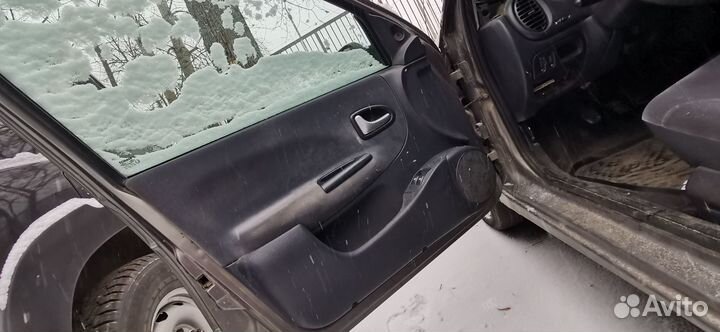 Салон Меган 1