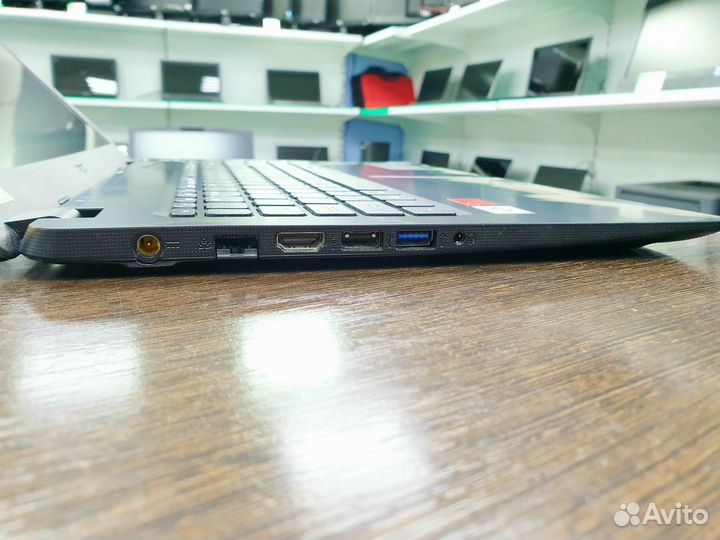Ноутбук acer для работы графики как новый