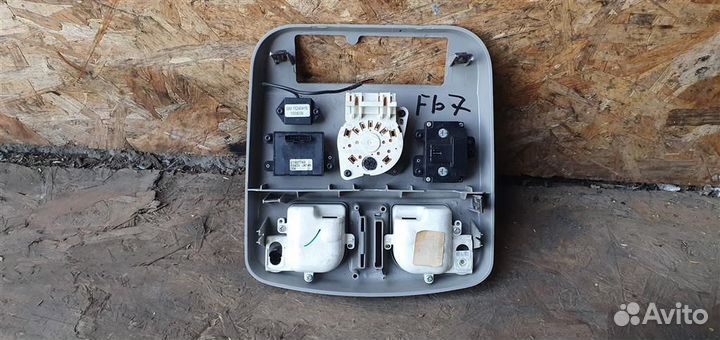 Плафон салонный передний Cadillac SRX 1 2003-2009