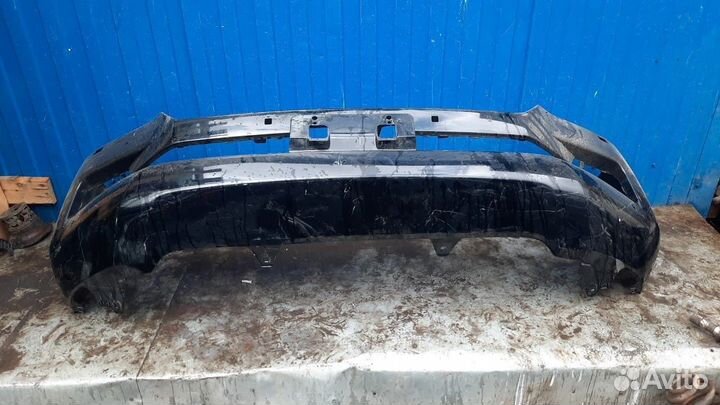 Бампер передний Toyota Land Cruiser