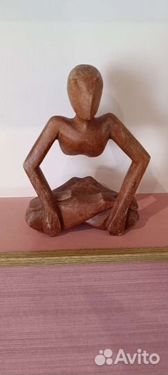 Статуэтка дерево