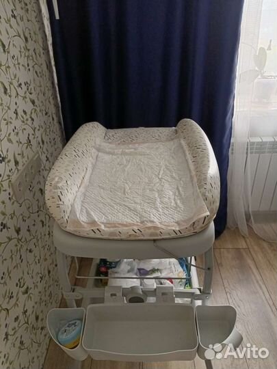 Пеленальный столик