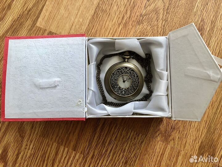 Винтажные карманные часы кварцевые