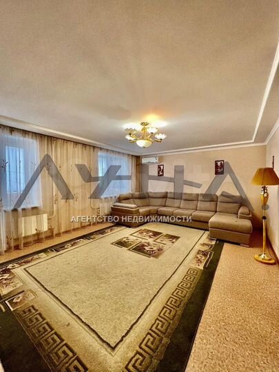 2-к. квартира, 90 м², 4/10 эт.