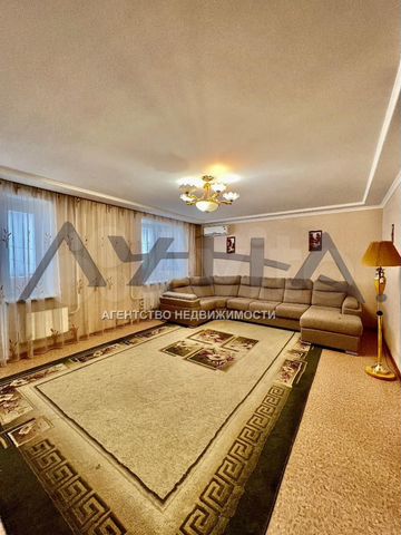 2-к. квартира, 90 м², 4/10 эт.