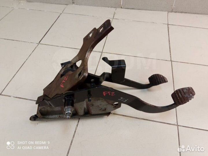 Педальный узел Ford Transit