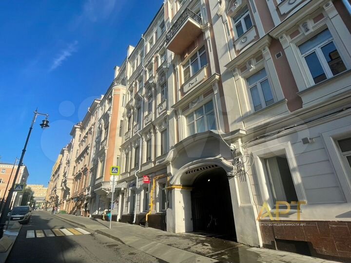 Комната 33 м² в 6-к., 3/5 эт.