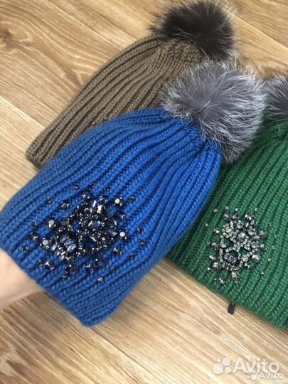 Шапки женские новые