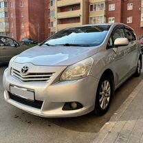 Toyota Verso 1.8 MT, 2011, 174 703 км, с пробегом, цена 1 100 000 руб.