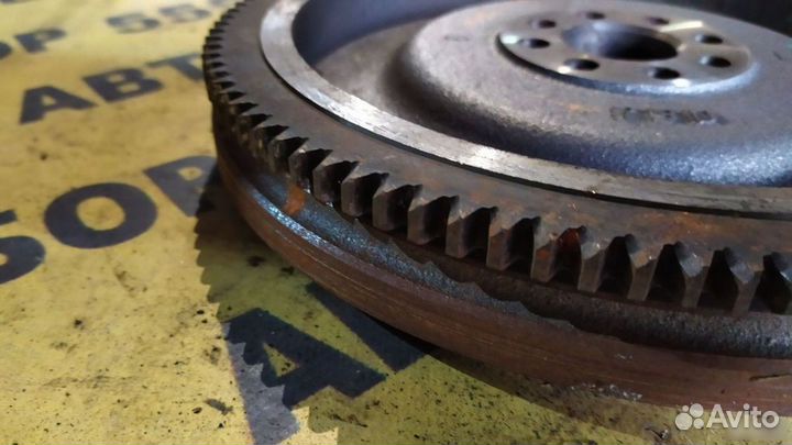 Маховик Toyota Auris E15 1.4л