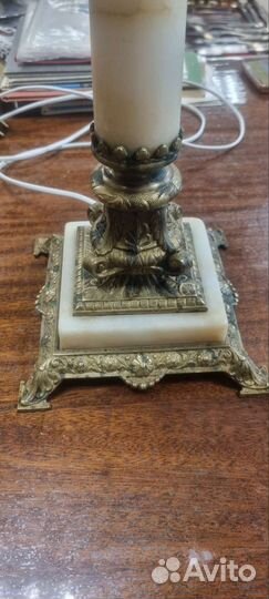 Антикварная настольная лампа