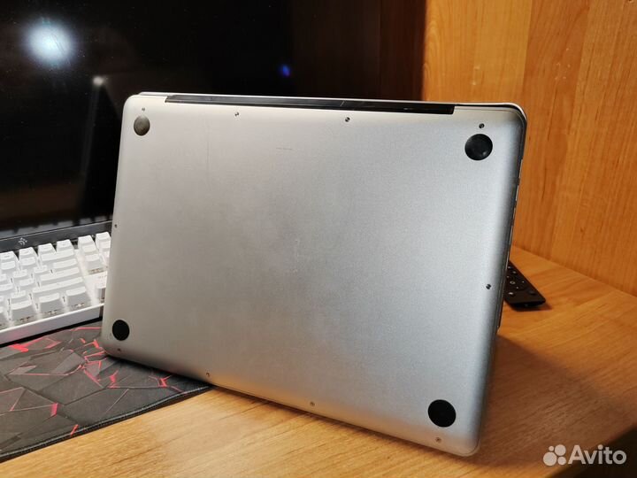 MacBook Pro 13 (2009) 8GB/256SSD