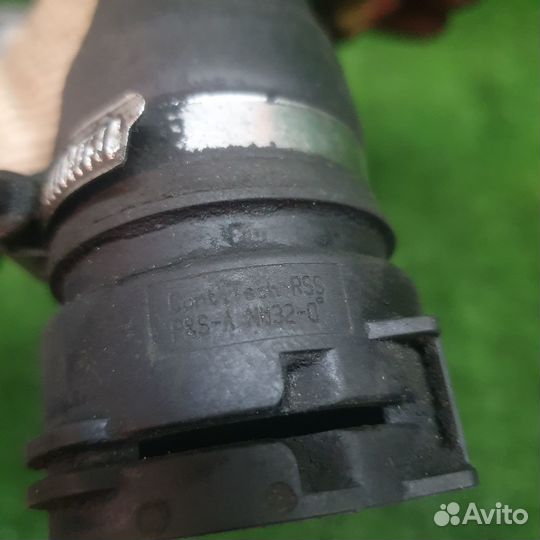 Патрубок двигателя BMW E87