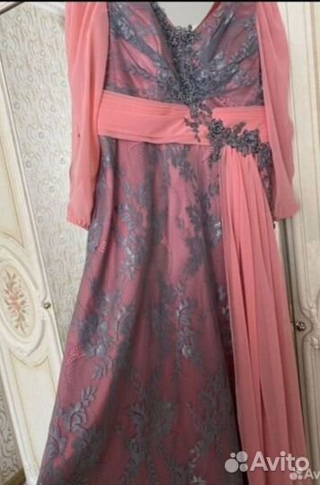 Вечернее платье