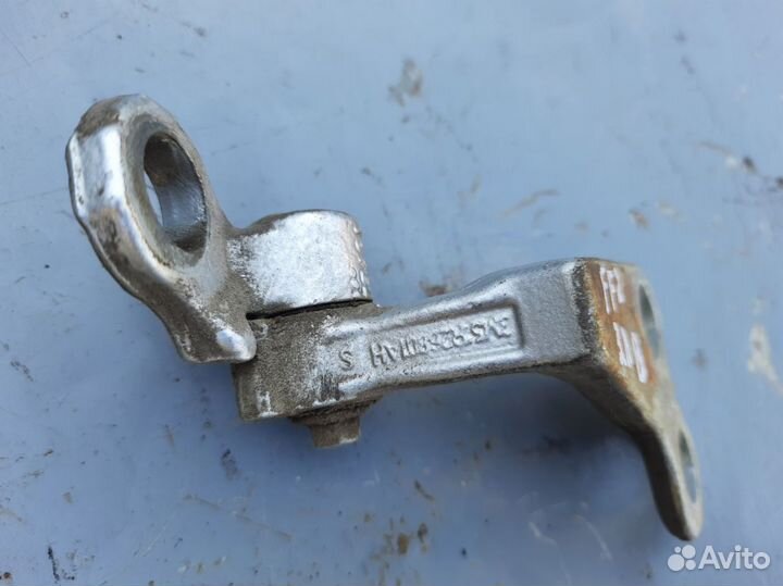 Петли двери задней левой Форд Фокус 2