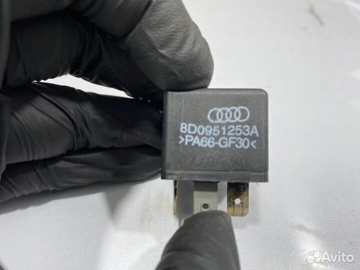 Реле Audi A6 Allroad C5 ARE 2001