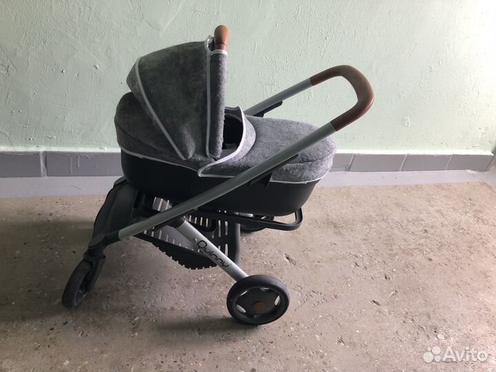 Коляска для кукол