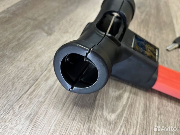 Противоугонный замок на руль