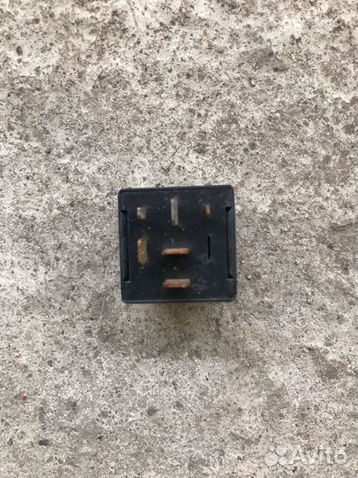 Реле панели приборов Skoda Octavia A4 (5699)