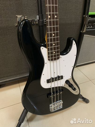 Бас-гитара, Япония, черная Fender Jazz Bass JB-62
