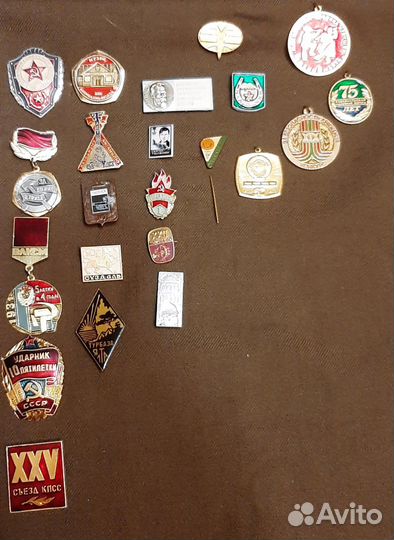 Значки и броши СССР