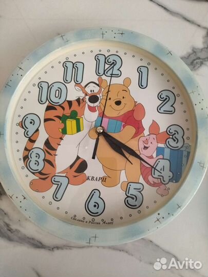 Часы электронные настенные