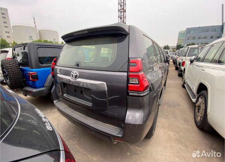 Toyota Land Cruiser Prado 2.8 AT, 2022, 50 км