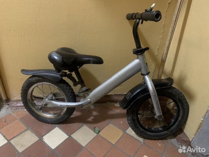 Детский беговел