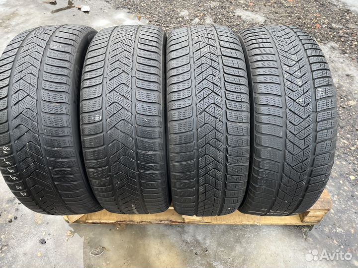 Pirelli Winter Sottozero 3 225/55 R18