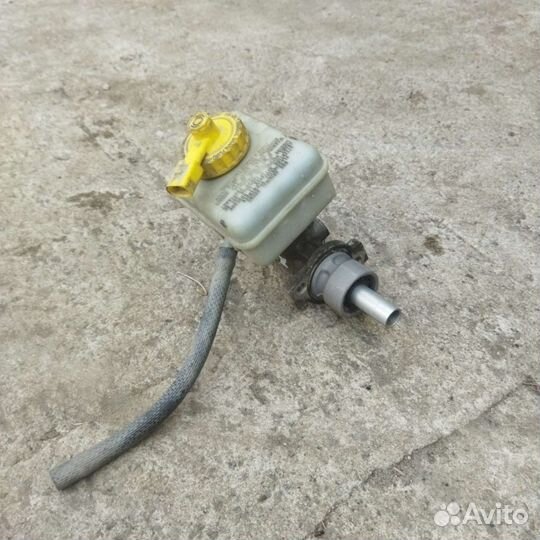 Тормозной цилиндр Skoda Octavia A4