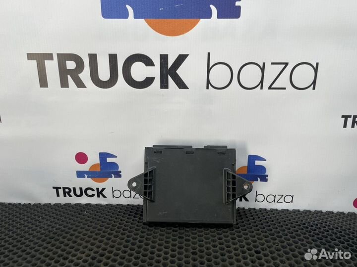 712W282306034 Блок управления двери правый