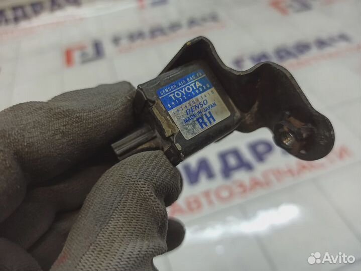Датчик AIR BAG Toyota Land Cruiser (J100) 89173-60020
