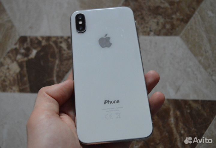 iPhone X, 64 ГБ