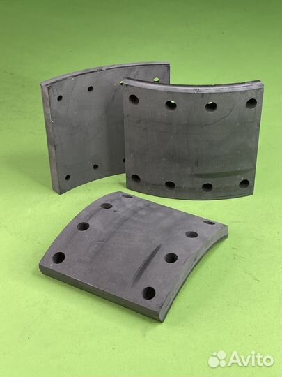 Накладки тормозные 1-рем. (420x178) (93251 8x15 64