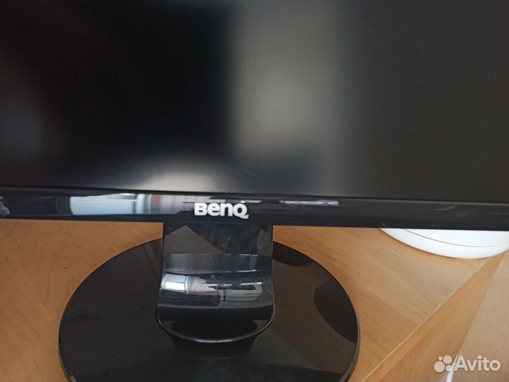 Монитор Benq