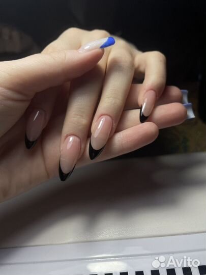 Маникюр, наращивание ногтей