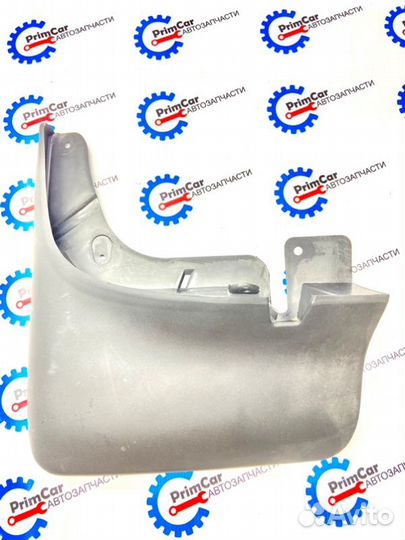 Брызговик передний левый Nissan Safari TY61