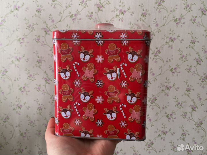 Банка для печенья новогодняя железная