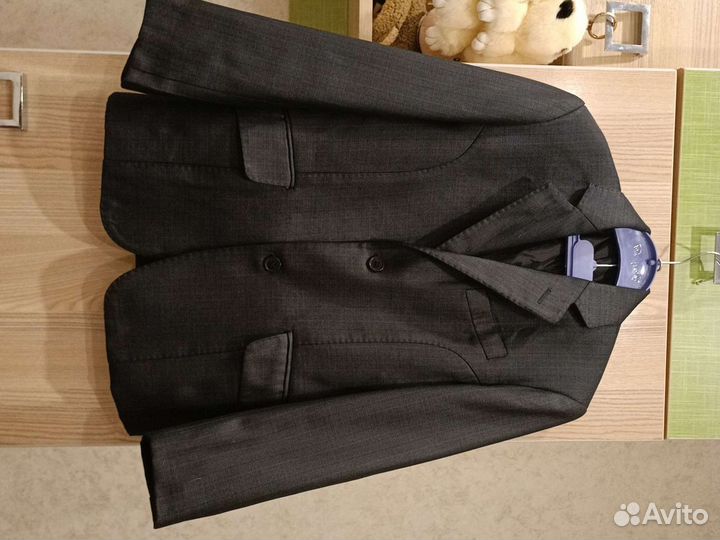 Пиджак для мальчика 128