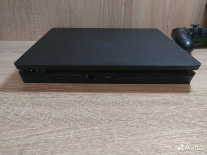 Sony PS4 slim 1tb
