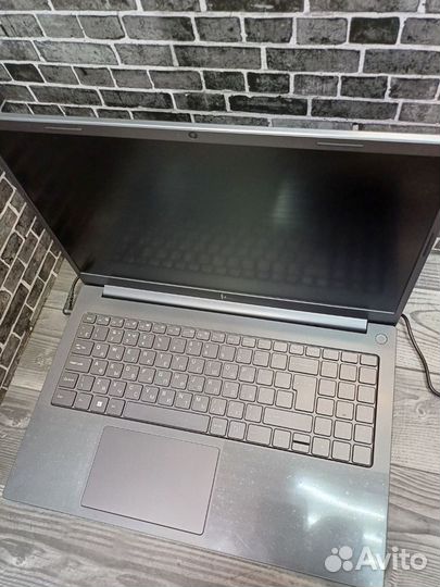 Ноутбук F+ Flaptop 8512W