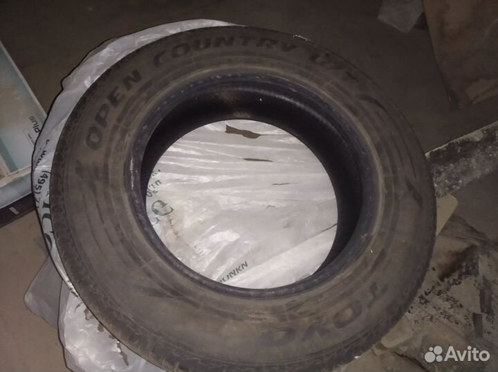 Toyo Open Country U/T 235/65 R17 104B