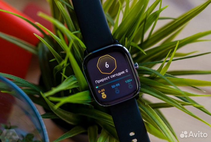 Умные часы Amazfit GTS 4 mini