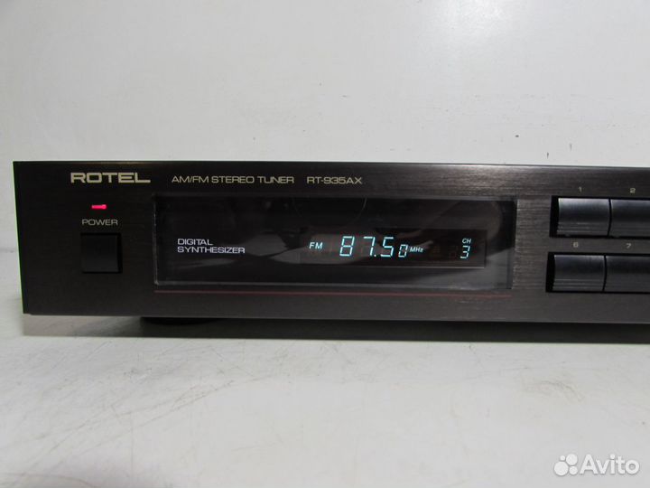 Rotel RT-935AX Стерео Тюнер