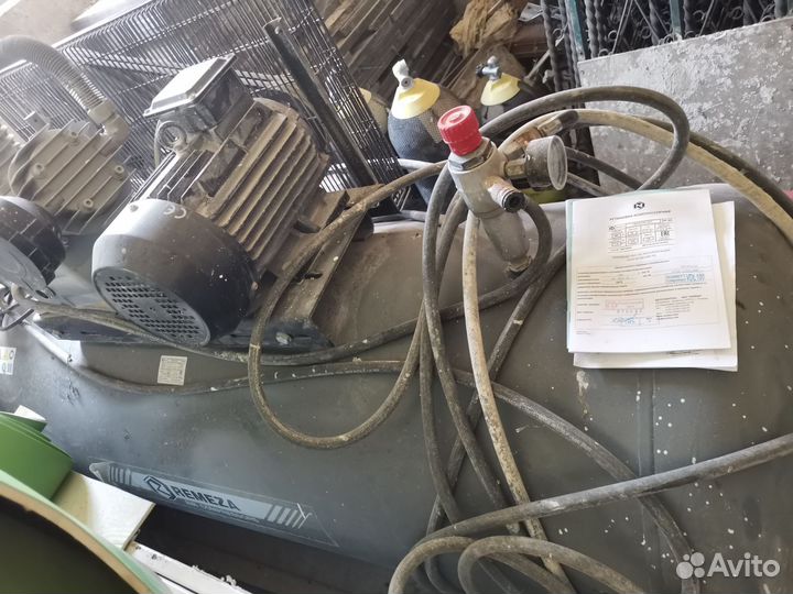 Воздушный компрессор